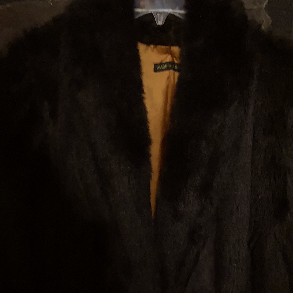 Lovely Brown fur coat. - Picture 1 of 4